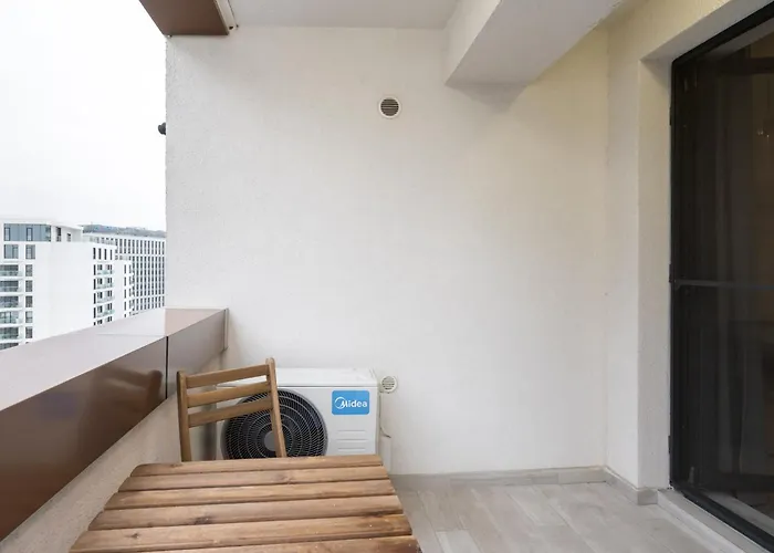 9 - Stylish In Roka Bucareste