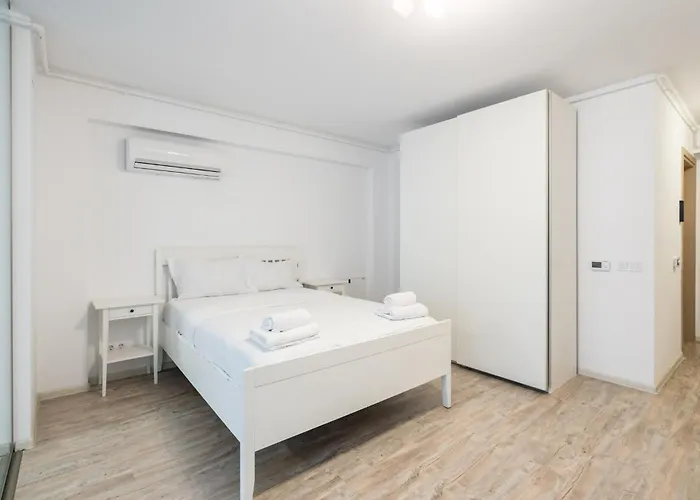 9 - Stylish In Roka *